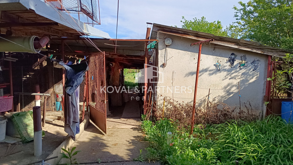 Klasický 3 izbový rodinný dom - Komjatice