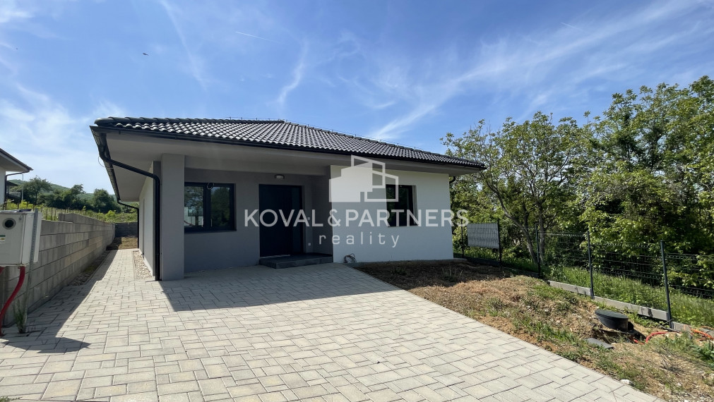 Rezervované - 4 izbová novostavba Bungalovu - štandard - Podhorany