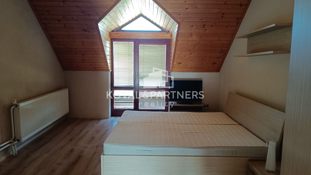 Rodinný dom (10 izieb) na prenájom - Nitra