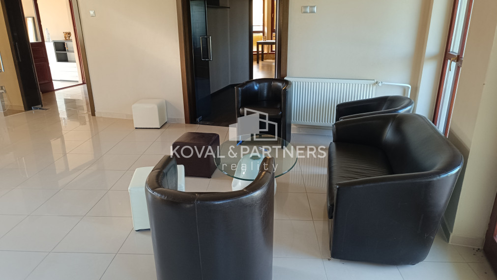 Rodinný dom (10 izieb) na prenájom - Nitra