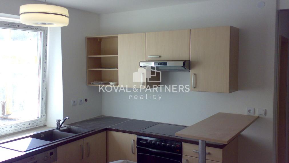 4 izbový byt v centre Nitry na prenájom / 4 кв центр Нитры