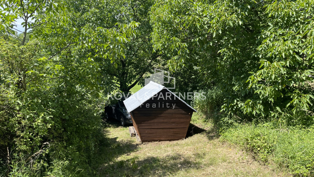 Záhrada s chatkou v Nitre, Dražovce