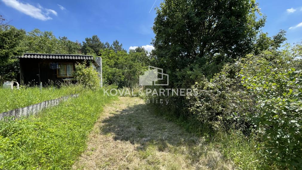 Záhrada s chatkou v Nitre, Dražovce