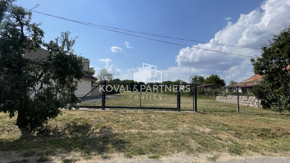 Na predaj pozemok v obci Slepčany