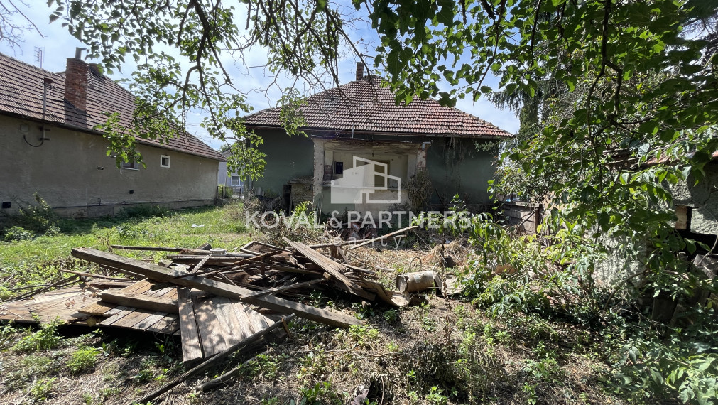 Rodinný dom s pozemkom 1720 m2