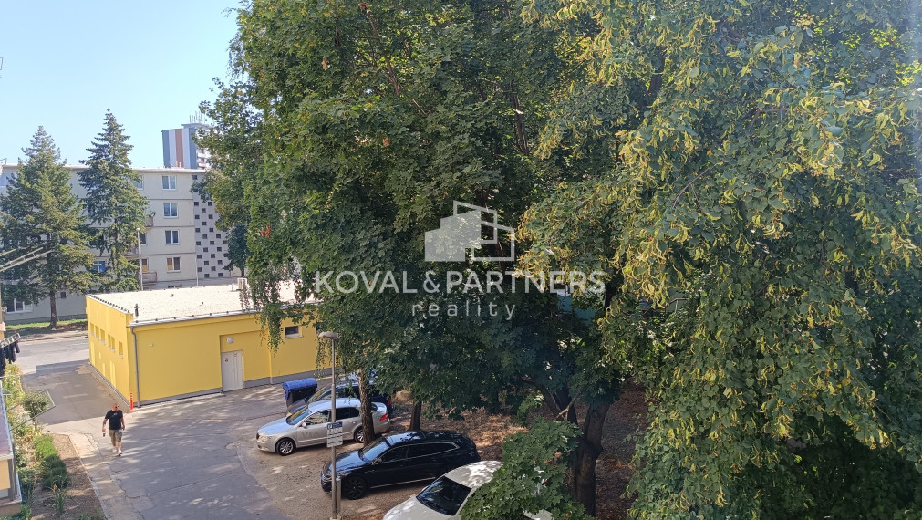 2 izbový byt v centre - Nitra - Párovce