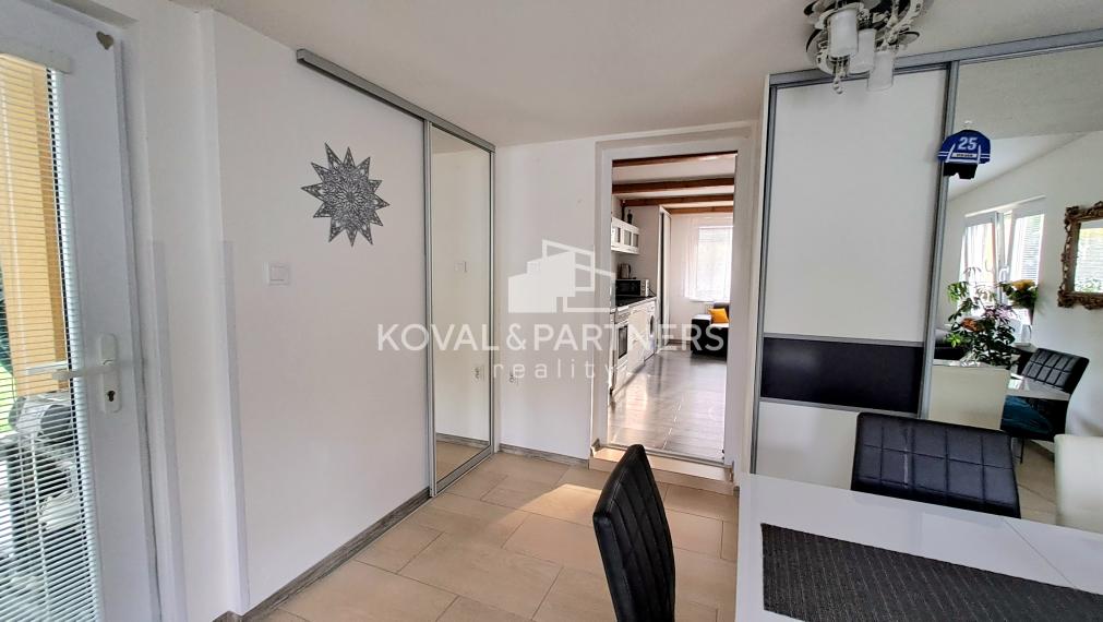 Podkrovná chata/rodinný dom, Párovské Háje, pozemok 700 m2