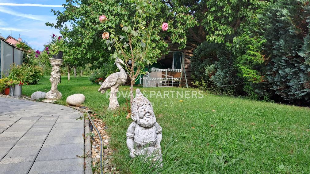 Podkrovná chata/rodinný dom, Párovské Háje, pozemok 700 m2