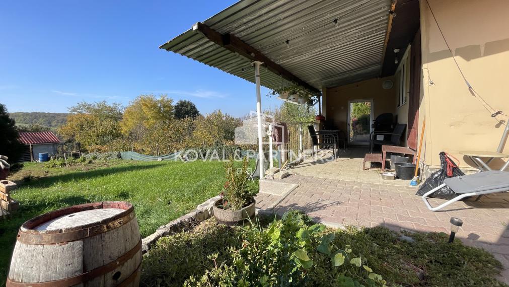 Znížená cena - Stavebný pozemok so záhradnou chatkou v Nitre, Šúdol