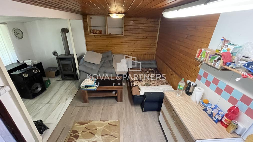 Znížená cena - Stavebný pozemok so záhradnou chatkou v Nitre, Šúdol