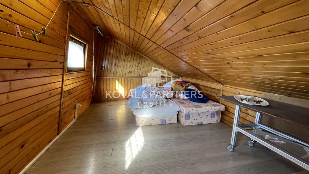 Znížená cena - Stavebný pozemok so záhradnou chatkou v Nitre, Šúdol