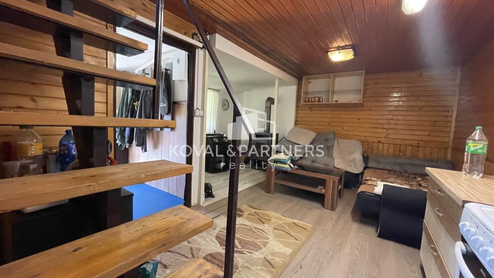 Znížená cena - Stavebný pozemok so záhradnou chatkou v Nitre, Šúdol