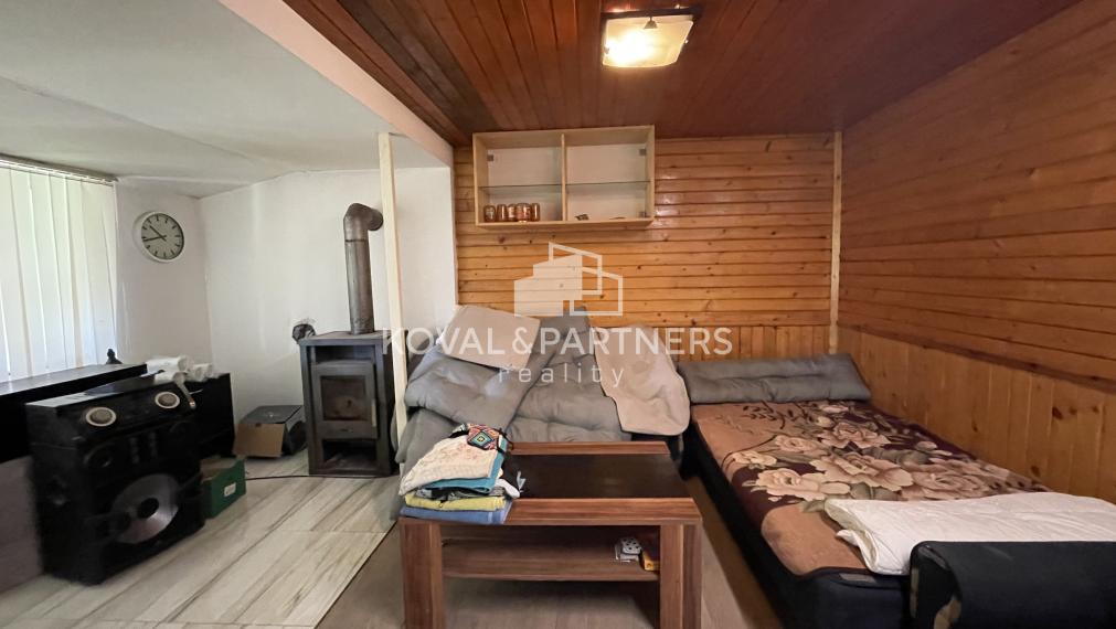 Znížená cena - Stavebný pozemok so záhradnou chatkou v Nitre, Šúdol