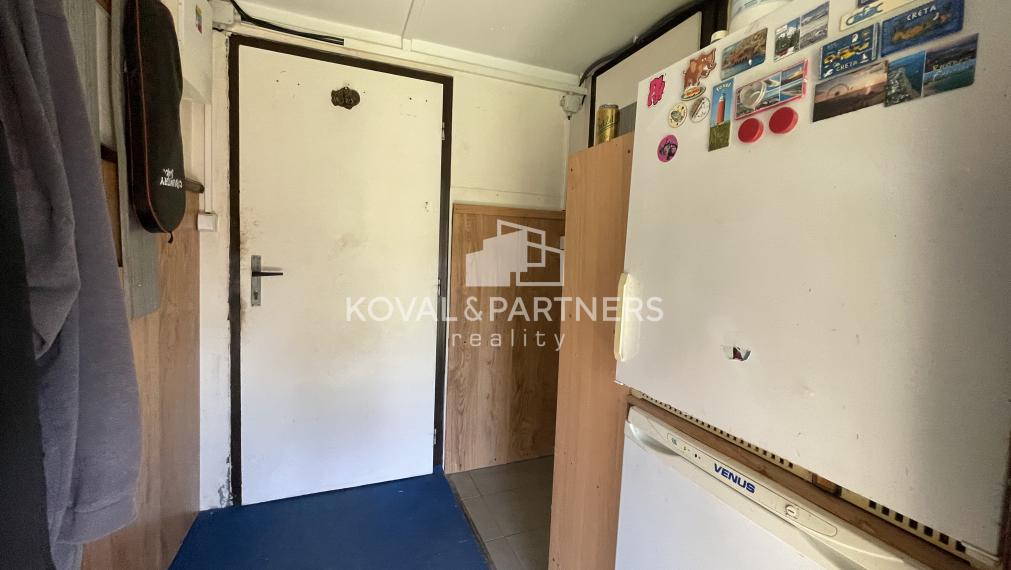 Znížená cena - Stavebný pozemok so záhradnou chatkou v Nitre, Šúdol