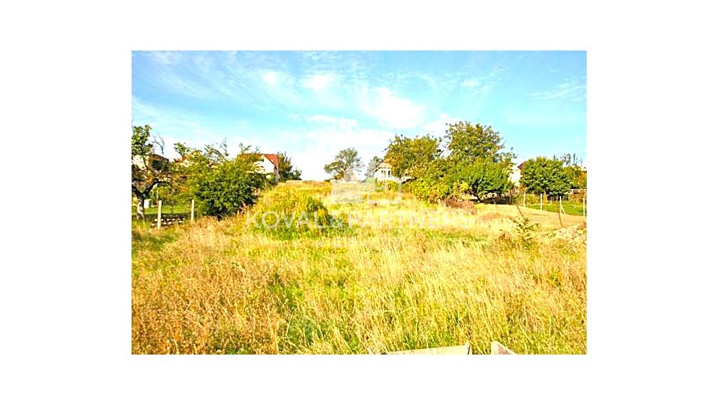 Stavebný pozemok v obci Majcichov