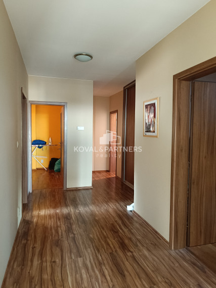 7 izbový dom s moderným vybavením - Štitáre - Nitra