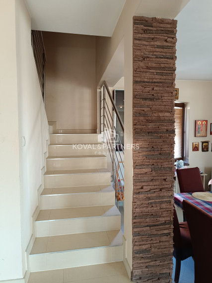 7 izbový dom s moderným vybavením - Štitáre - Nitra