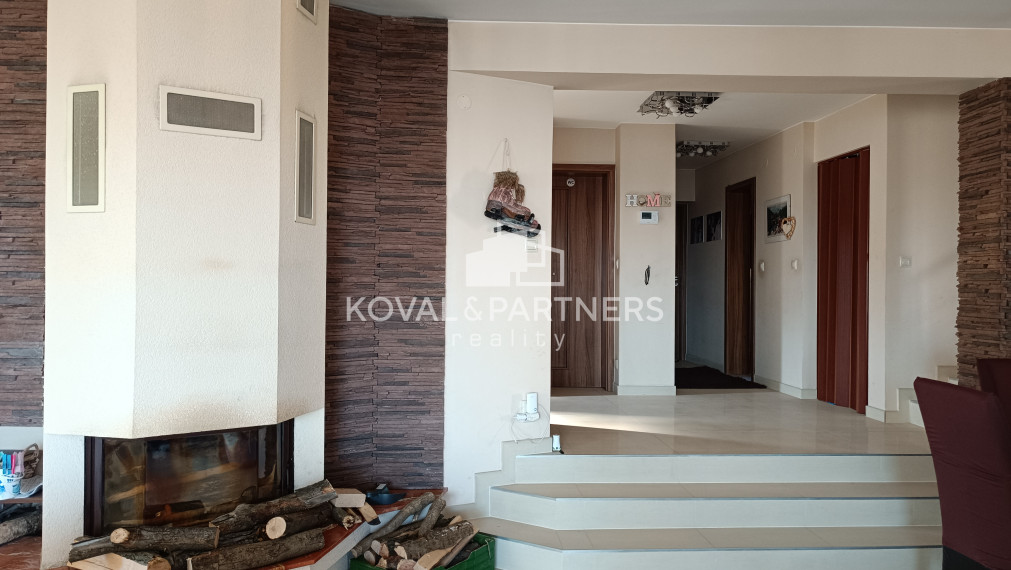 7 izbový dom s moderným vybavením - Štitáre - Nitra