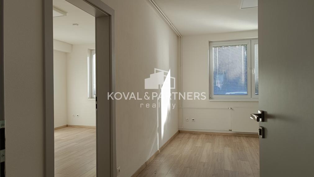 Kancelárske priestory na prenájom - Nitra -  Chrenová