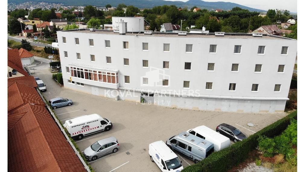 Koval & partners reality ponúkajú exkluzívne na predaj penzión AB LUX