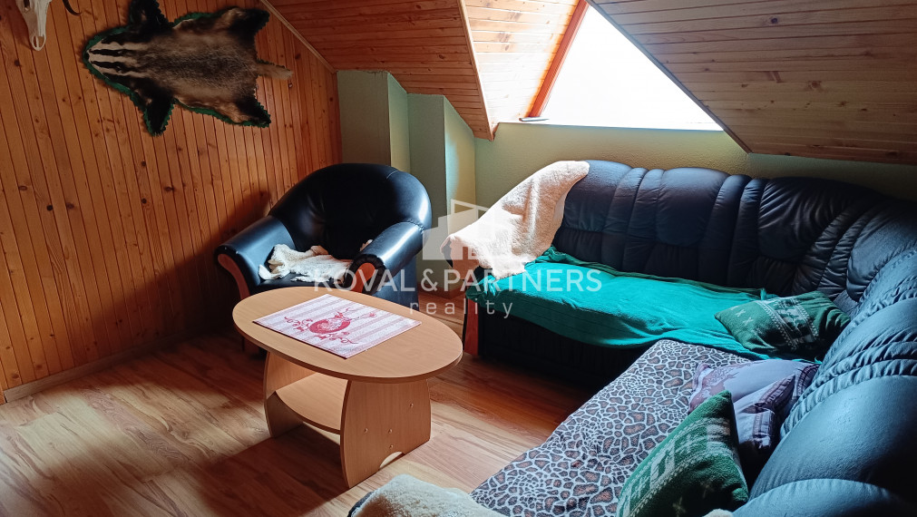 Rekreačný poľovný dom so strelnicou - Horné Otrokovce