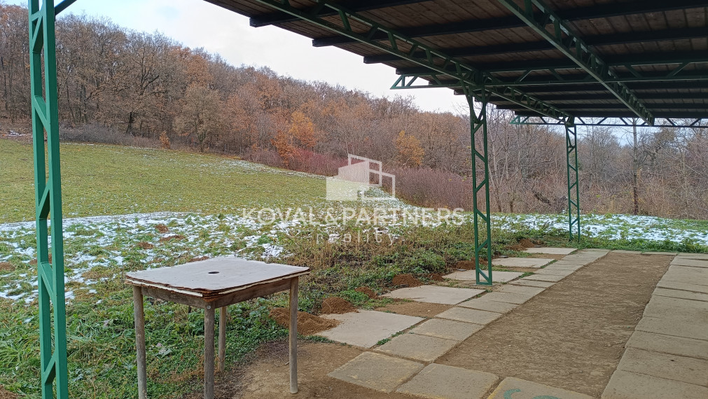 Rekreačný poľovný dom so strelnicou - Horné Otrokovce