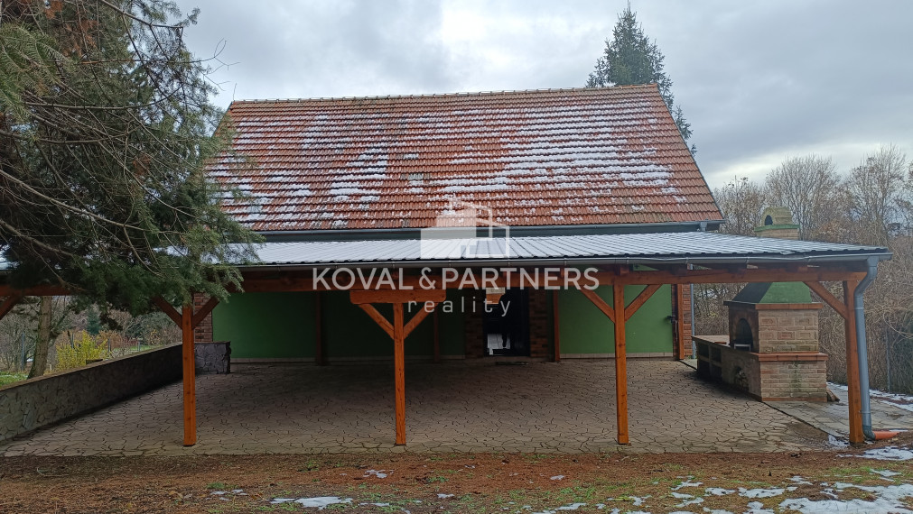 Rekreačný poľovný dom so strelnicou - Horné Otrokovce