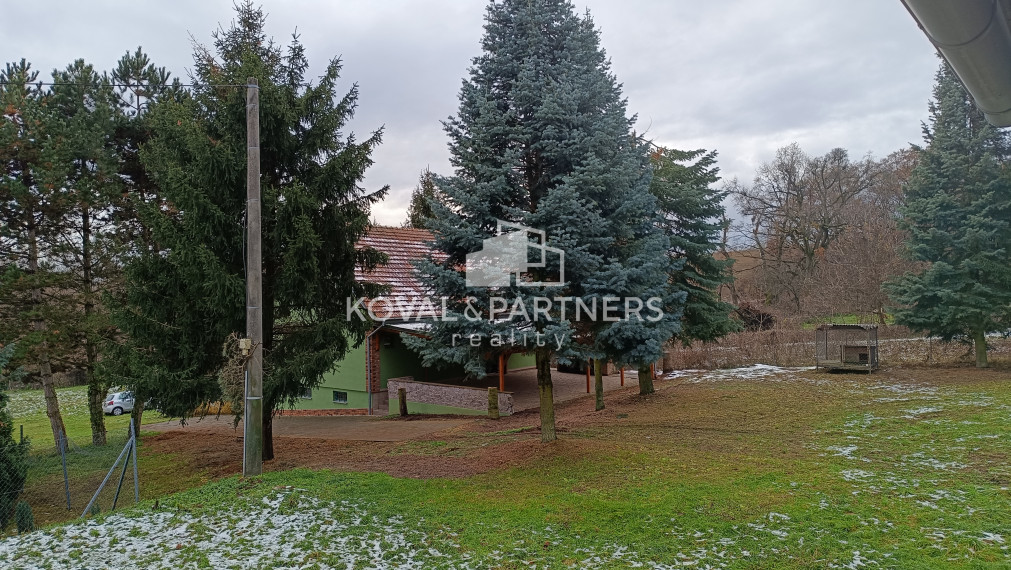 Rekreačný poľovný dom so strelnicou - Horné Otrokovce