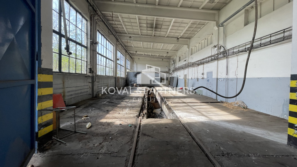 Predaj Administratívnej budovy s Halou v lokalite Dolné Krškany