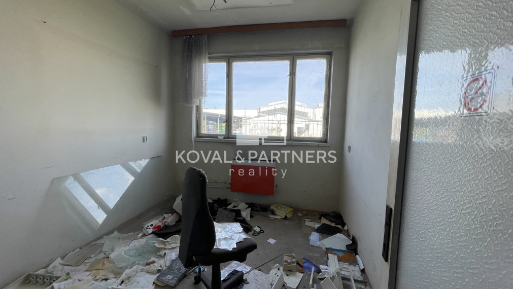 Predaj Administratívnej budovy s Halou v lokalite Dolné Krškany