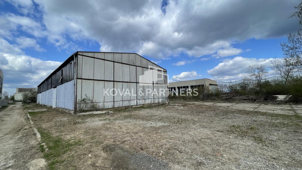 Na predaj priemyselný objekt s pozemkom 21160 m2 cena s DPH
