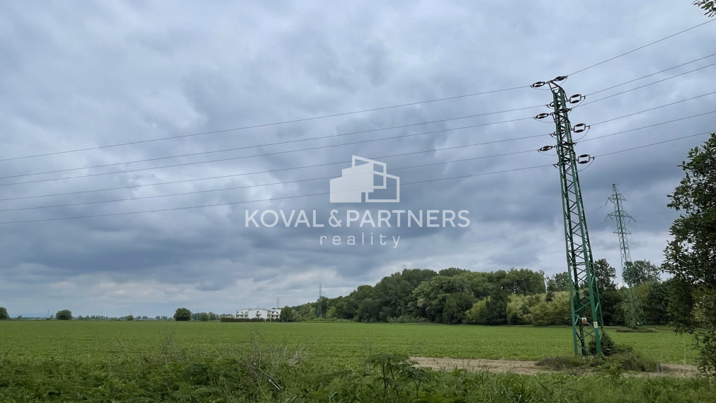 Pozemky v prekrásnej prírodnej časti obce Kajal