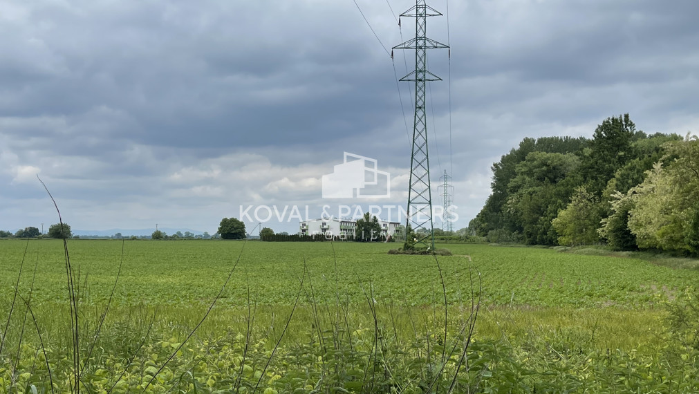 Pozemky v prekrásnej prírodnej časti obce Kajal