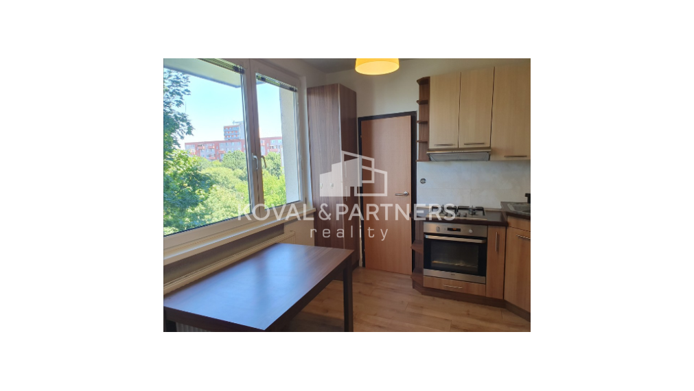 3 izbový byt s balkónom - Nitra