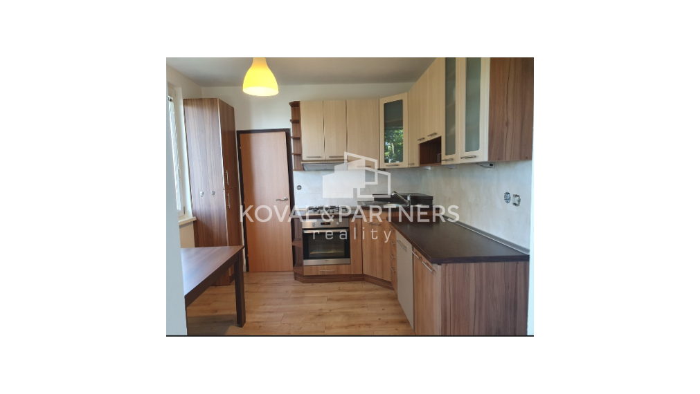 3 izbový byt s balkónom - Nitra