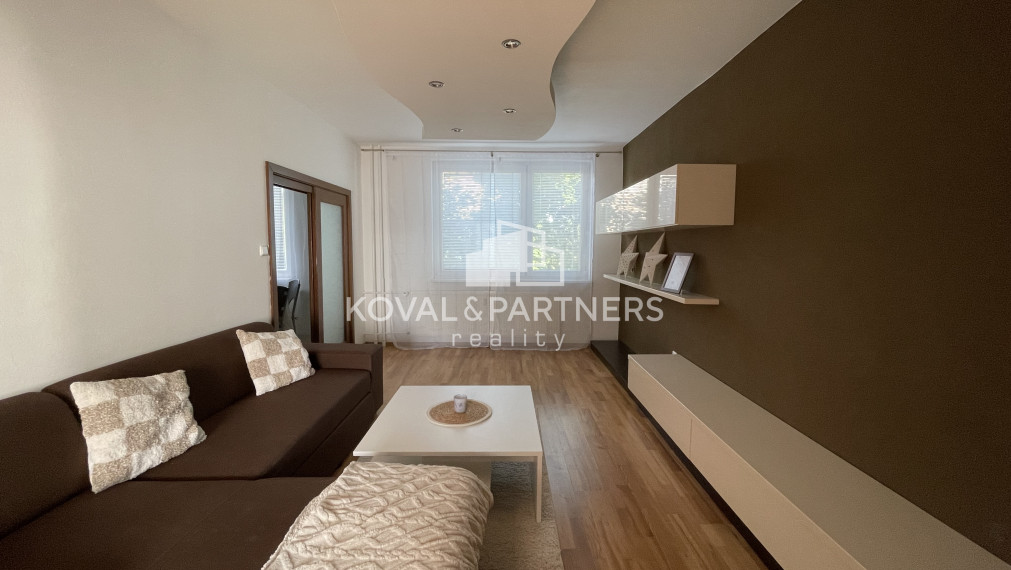 Prenájom 3 izbového bytu s balkónom v Nitre na Partizánskej ulici