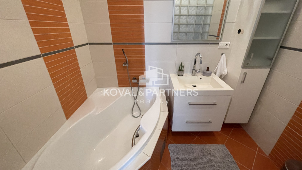 Prenájom 3 izbového bytu s balkónom v Nitre na Partizánskej ulici