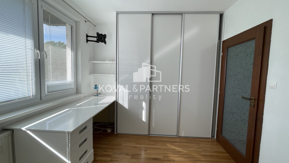 Prenájom 3 izbového bytu s balkónom v Nitre na Partizánskej ulici