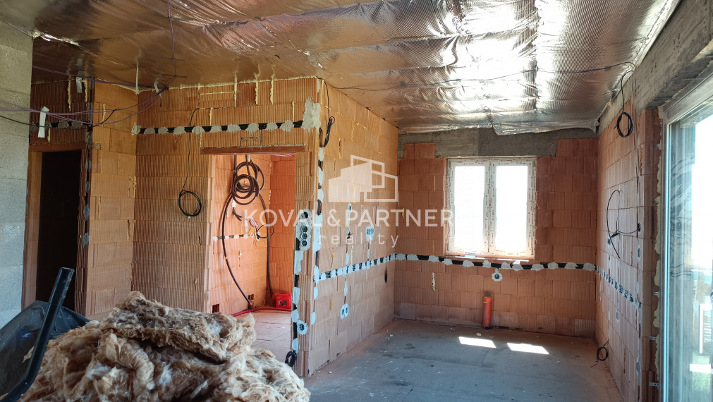 Moderný bungalov - Malý Lapáš - Nitra