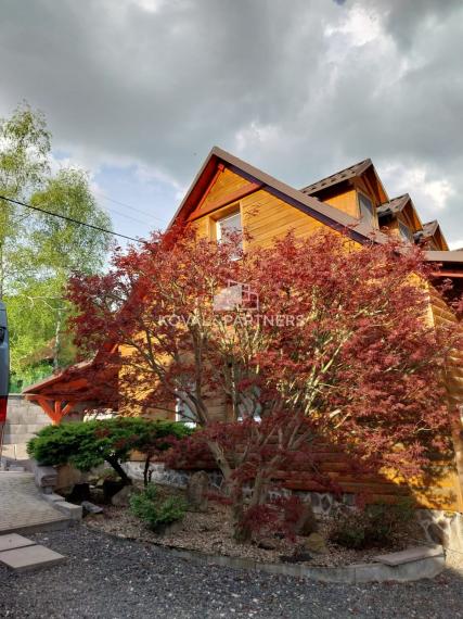 Koval & partners ponúka exkluzívne na predaj rodinný dom v obci Uhliská