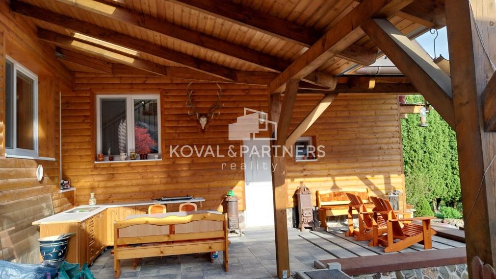 Koval & partners ponúka exkluzívne na predaj rodinný dom v obci Uhliská