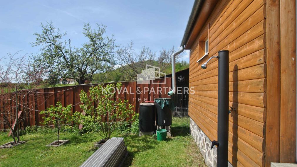 Koval & partners ponúka exkluzívne na predaj rodinný dom v obci Uhliská