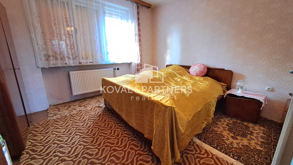 Na prenájom poschodová budova, Zlaté Moravce, časť Ďatelinisko