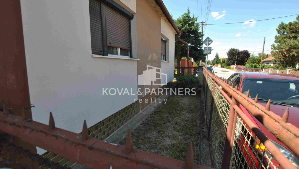 Koval & partners ponúka rodinný dom v obci Zbehy