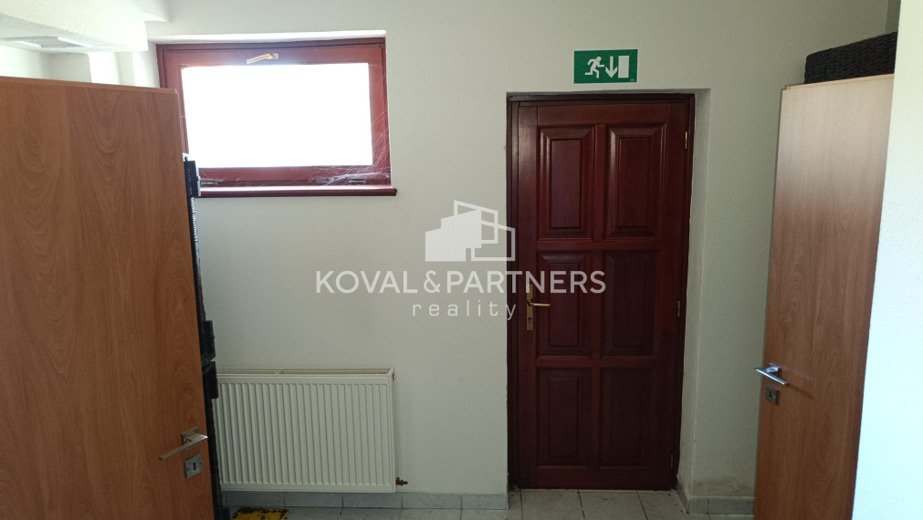 Rodinný dom (10 izieb) na prenájom - Nitra