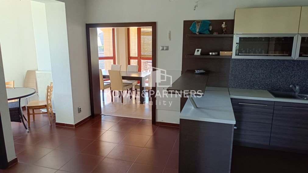 Rodinný dom (10 izieb) na prenájom - Nitra