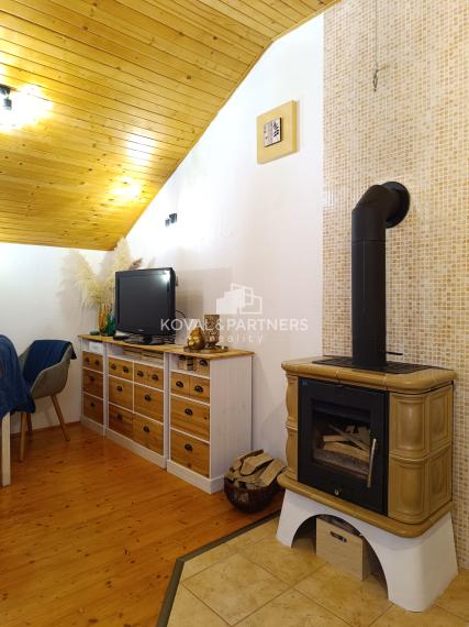 Dva rodinné domy - Cabaj-Čápor - Nitra