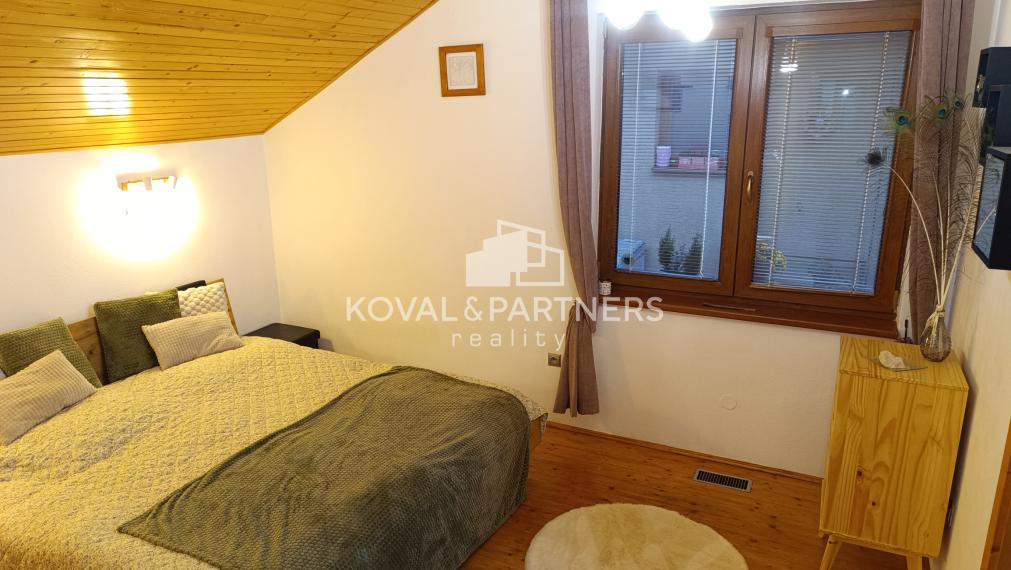 Dva rodinné domy - Cabaj-Čápor - Nitra