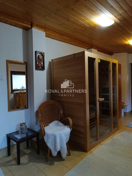 Dva rodinné domy - Cabaj-Čápor - Nitra