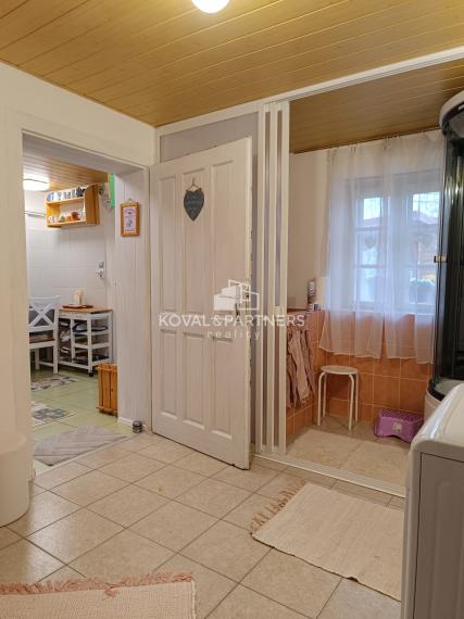 Dva rodinné domy - Cabaj-Čápor - Nitra